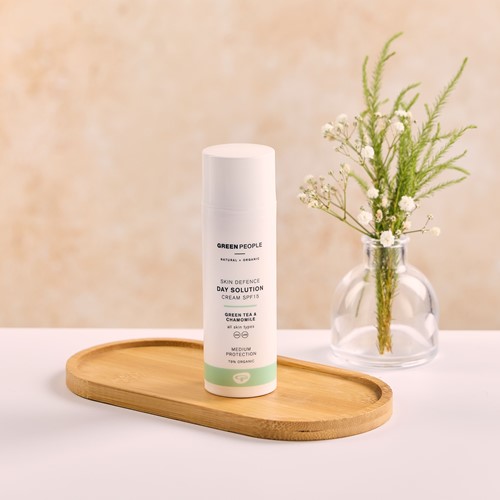 Day Solution SPF15 -2